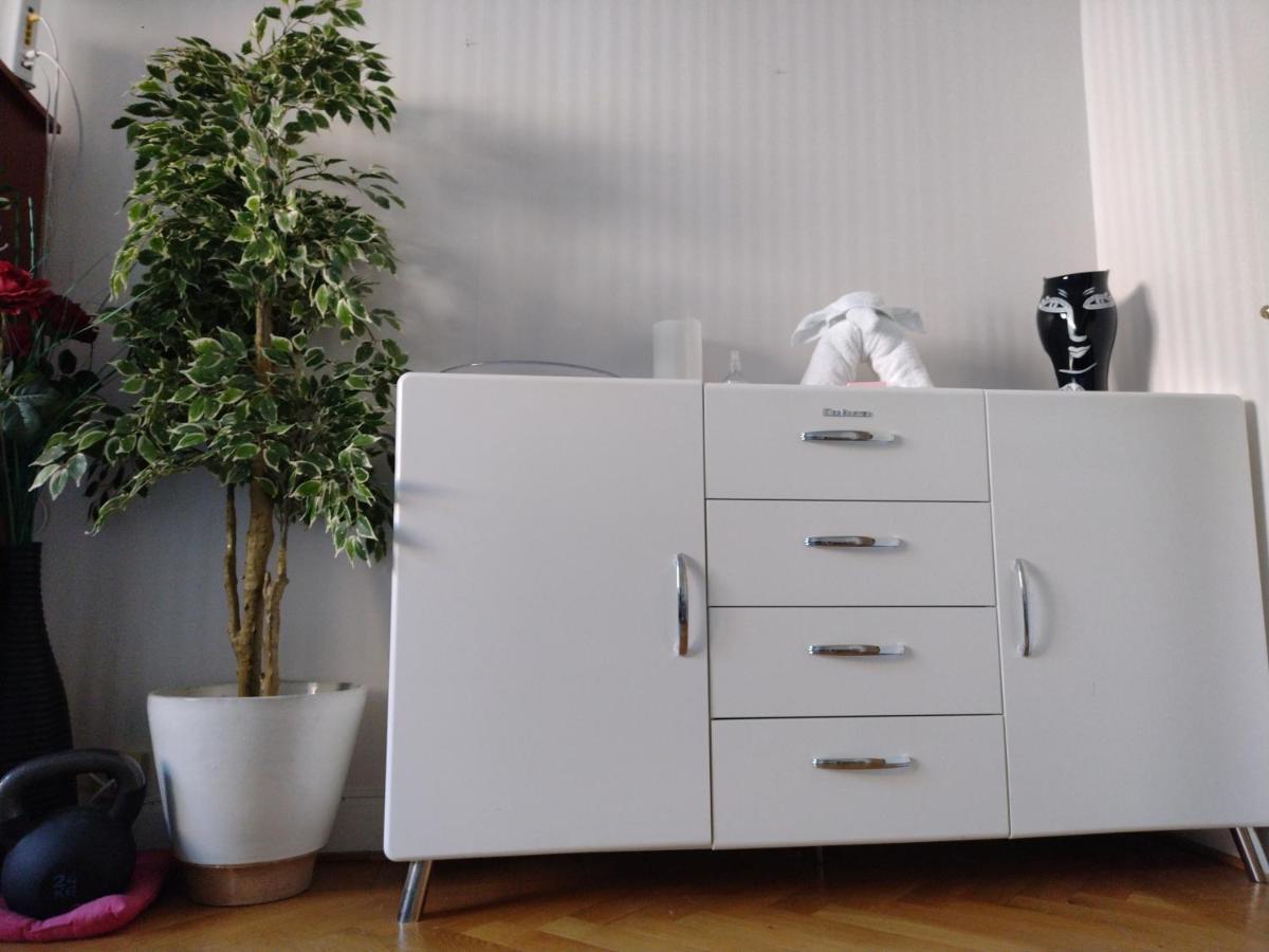 Quiet Central Room Stockholm Luaran gambar